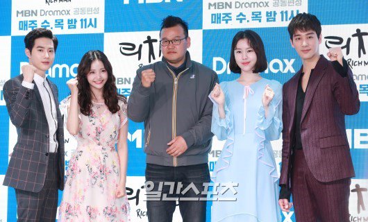 DcP9XKaU0AA-Swp.jpg:large