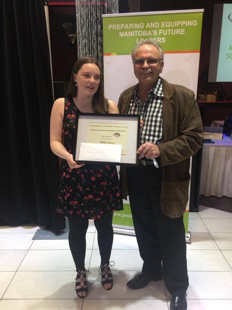 AnoMagnifico's tweet photo. Julia is a double winner #HRoftheyear #anthonymclauglinaward @JAManitoba @jaheart4 @nmcLRSD @wpcLRSD @louis_riel_sd #congrats https://t.co/H6u19lEwQi