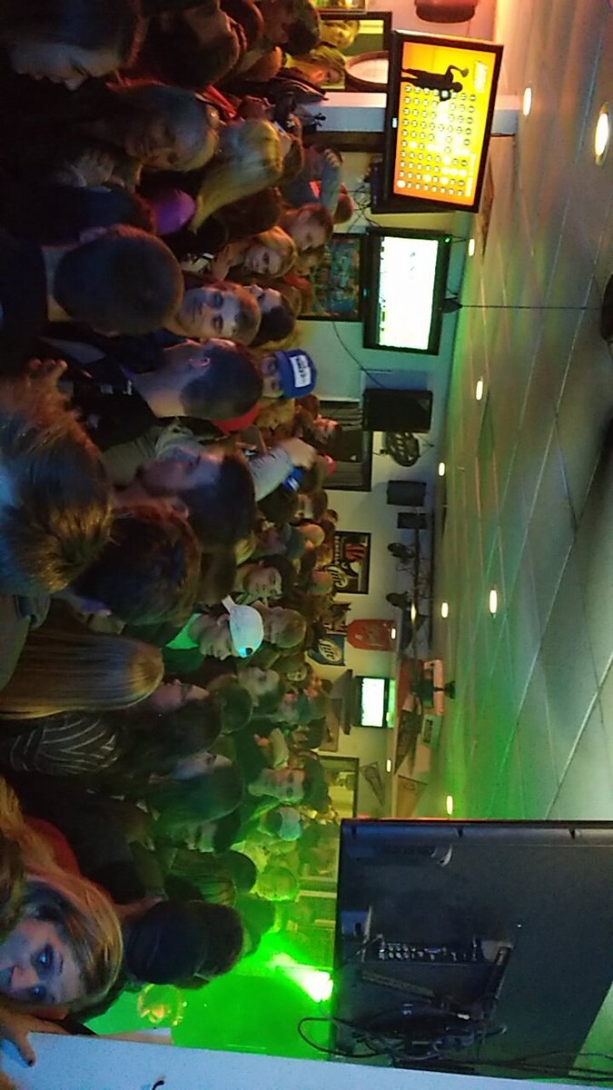 CruizersBar's tweet photo. See you all at Cruizers this Saturday May 5th! Band starts at 9:30. https://t.co/T26YLJtUvp