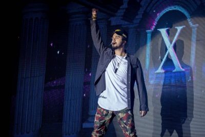 poashow's tweet photo. Luan Santana no Araujo Vianna https://t.co/i1B9OHZPrk https://t.co/jCYagIBjzv