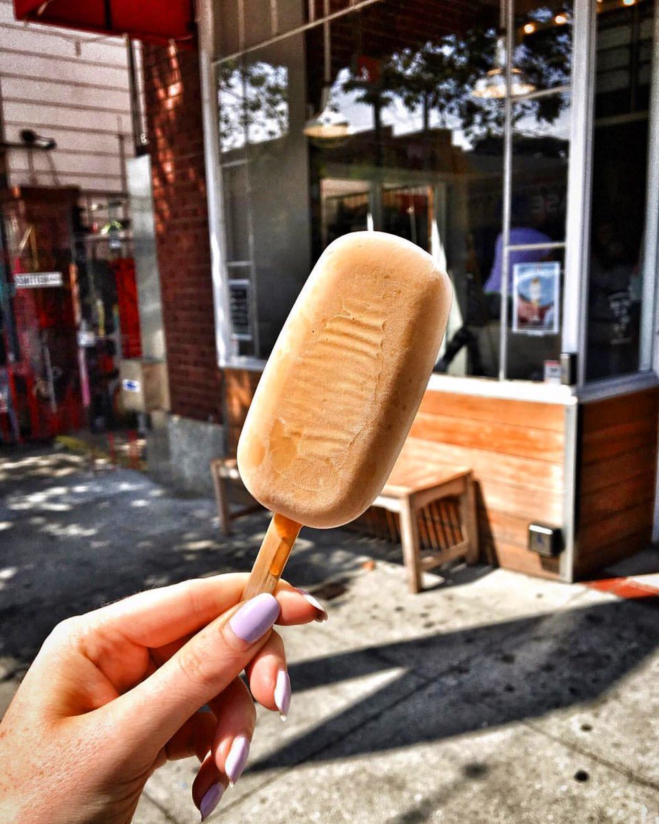 SmittenIceCream's tweet image. Vegan Pops in #pacheights ☺️#getsmitten || 📸 by @charlie.everly