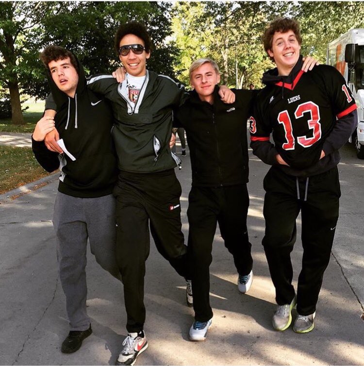 NiccyC_'s tweet photo. Happy 21st to the day 1 brother @Hoeffel_Puff big things on the way this summer my man 😝 #ReesesBombExtraBomb #Kevin'sHouse #BigDawgs #TrailerParkBoys #2kChamp(Overrated) #Wagon https://t.co/UmcqAyP3nG