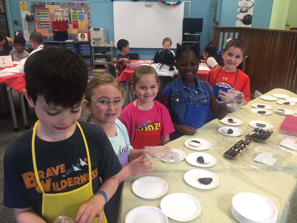 JillianFormosa's tweet photo. Berkeley Bistro Grand Opening!!! Thank you Ms. Zakar for such a fun experience #enrichment https://t.co/AFcoIhpfPe