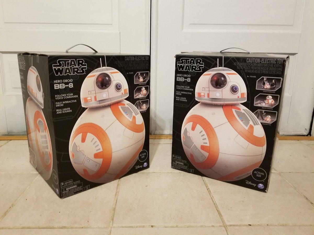 Ianthomasmiataw's tweet photo. 2 life size BB-8 because why not lol. #Disney #bb8 #starwars #DisneyFan #DisneyTech #disneystyle #disney https://t.co/wzGwsjEVEz