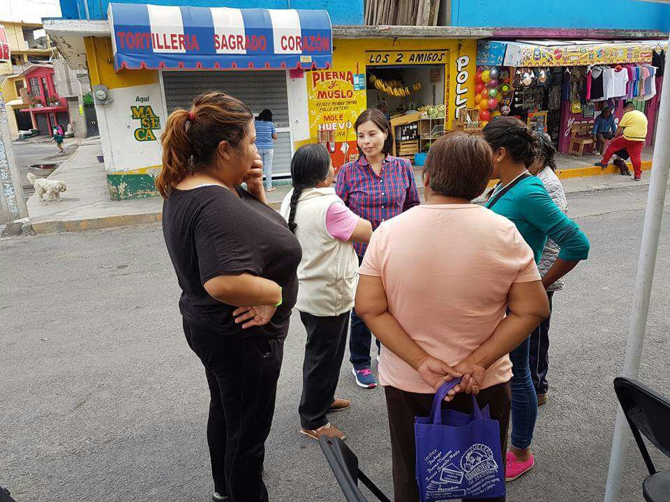RNellydlaVega's tweet photo. Recorri Barrancas de Guadalupe donde pude conversar con vecinos y amigos muy participativos.

Poner a los ciudadanos al centro de las decisiones es mi compromiso.

#PorIztapalapaAlFrente #DistritoXXIX #PRD #TrabajandoPorIztapalapa https://t.co/ykyJ5N6qEP