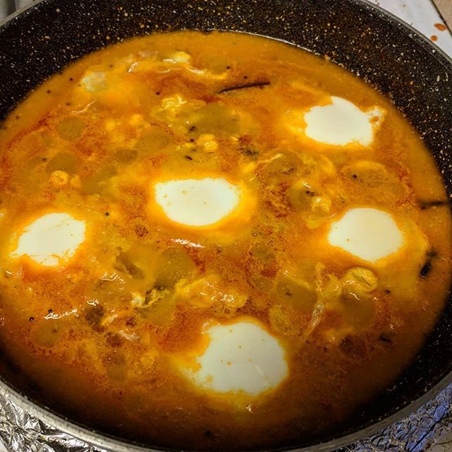 CBVJN's tweet image. Egg drop curry! #CookingExperiments