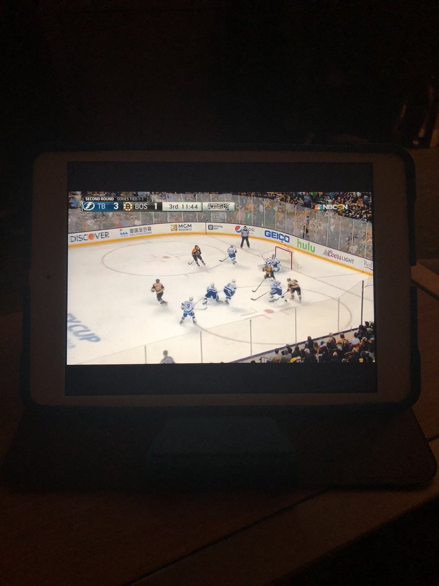 patsgal77's tweet photo. When your hotel has Dish and no Bruins game, you find a way! #DirecTVNow #datafreestreaming @NHLBruins @ATT #attemployee https://t.co/w9p5GfZyaj