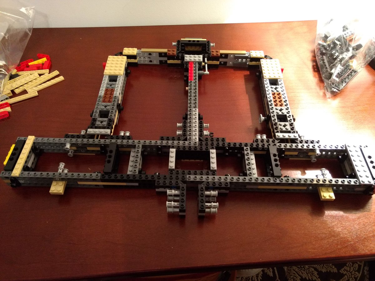 kremlincardinal's tweet photo. Day 1 progress...and I haven't even finished the first set of bags (out of 17 sweets). More than two hours of work here, folks.

I'm in heaven! 😍😍😍😍 #BuildingTheFalcon https://t.co/XLOgG9UvbP