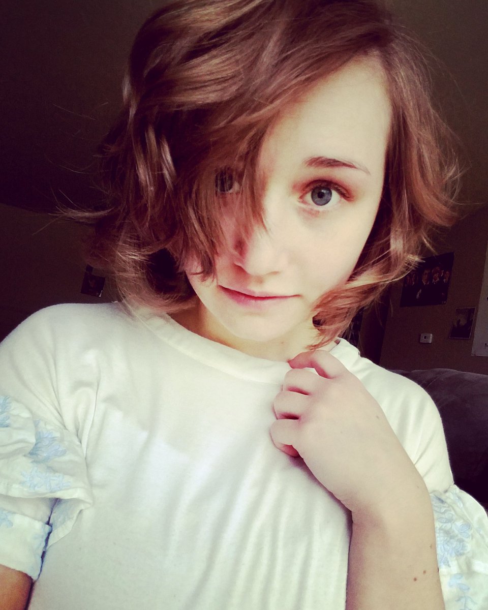 dannymariebaker's tweet photo. #curlyhair #selfie #stylinonem https://t.co/ttPBNSeSfn