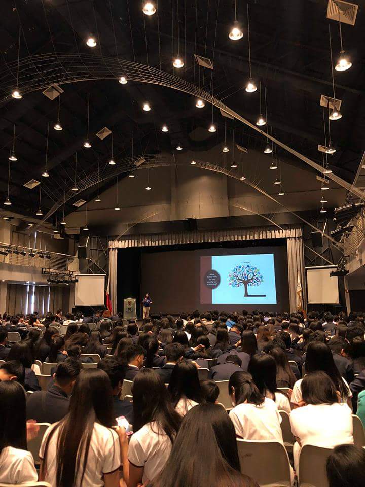 jen_padernal's tweet photo. Sharing the power of EdTech and #OneNote to the students of Lyceum of the Philippines Batangas. @OneNoteEDU #LearmMore #DoMore #BeMore @MicrosoftEDU https://t.co/PvsSiQBBXU