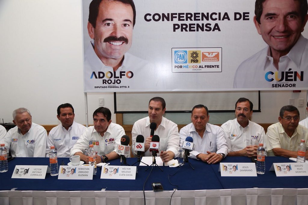 MARCOLIZARRAGA's tweet photo. "Con @AdolfoRojoM y @MelesioCuen en Sinaloa, estamos unidos por el bien de México: @RafaMorenoValle". 

Moreno Valle en #Sinaloa🇲🇽 https://t.co/aM49jPE0A4