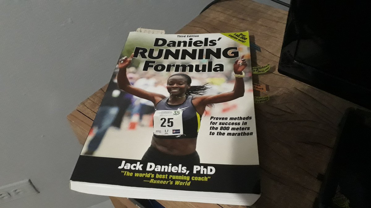 edo_tk421's tweet photo. Today was another ripping day thanks to #danielsrunningformula and his expert advice on the stride rate (180 strides per minute). My PRs on 1k, 1 mile, 5k &amp; 10k went down #garmin #beatyesterday #running #runningpty https://t.co/NWraGuyl8U