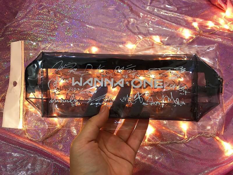 sushoppy's tweet photo. 🌈พร้อมส่ง🌈
กระเป๋าใส หนังPVC
ราคา 120฿#BTS #GOT7 #EXO #WANNAONE #ตลาดนัดบังทัน #ตลาดนัดblackpink #ขายของ #ตลาดนัดGOT7 #ตลาดนัดวนว #ตลาดนัดEXO @promotetweety https://t.co/V5lmmDHRv0