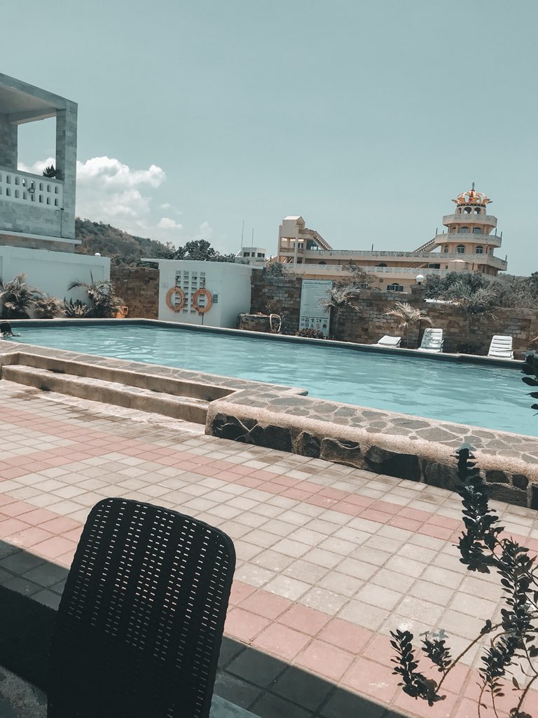 jeffalagar's tweet photo. Bits and pieces of #Laborunion2018 and it was fun! Gonna miss the beach but headed to Bataan this weekend so yup! πππ€ͺβοΈ#Laborunion #RelatableFitness https://t.co/4fOSQwXYUF