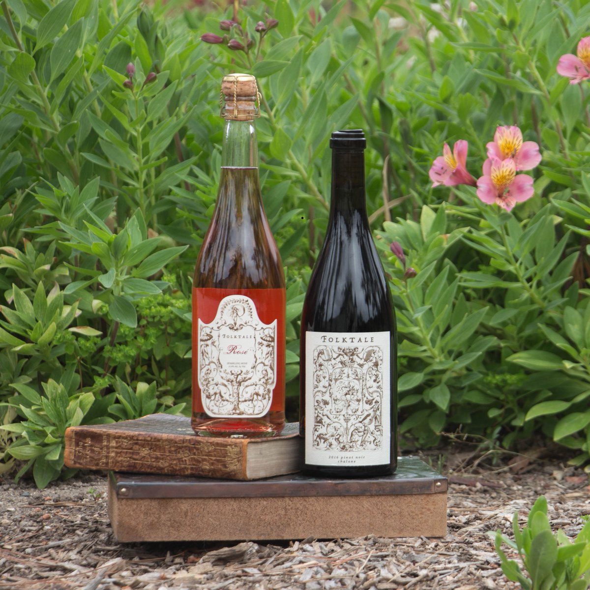 folktalewinery's tweet photo. Make her #MothersDay extra special this year w/ a bottle (or 4) of Folktale Wine!🍾 20% off Folktale Sparkling #Rosé & 2016 Folktale #Chalone #PinotNoir + $1 shipping on orders of 2+ bottles from May 1st to May 13th 😱 Online & in our #WineGarden! https://t.co/EM79ykIz0q