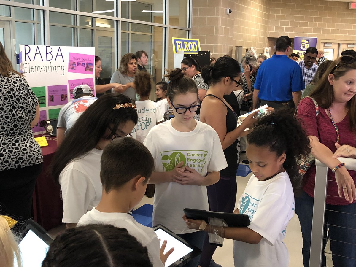 erica_lashley's tweet photo. These students came out and did great representing Evers ES! I am so PROUD of my students and how well they showcased our learning with technology! #EversInspired #techexpo18 #NISDInspired @Seesaw https://t.co/X4kGVIUyDy