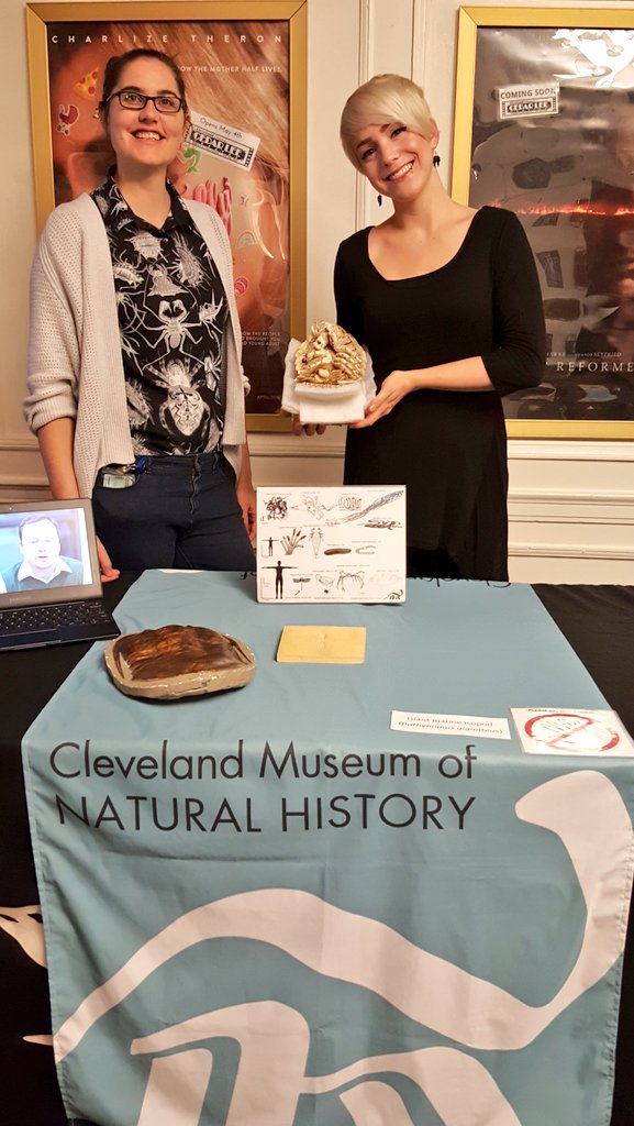 LadyNaturalist's tweet image. We had a blast tonight at #REELScience: Starship Troopers @CedarLeeTheatre, hosted by #entomologist Dr. Nicole Gunter @LepanusLady! We even brought a really "BIG bug" with us, #Bathynomus giganteus: a deep sea isopod! #scicomm #CLE