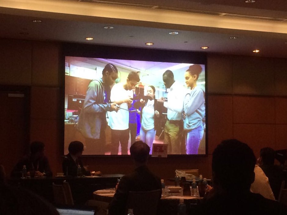 adimmock's tweet photo. @HEGoingGlobal with @bournemouthuni students and VFX Hub’s Pete Truckel discussing how AR will disrupt traditional approach to HE student experience #GlobalFol18 #GoingGlobal18 https://t.co/1uW1aDizxC