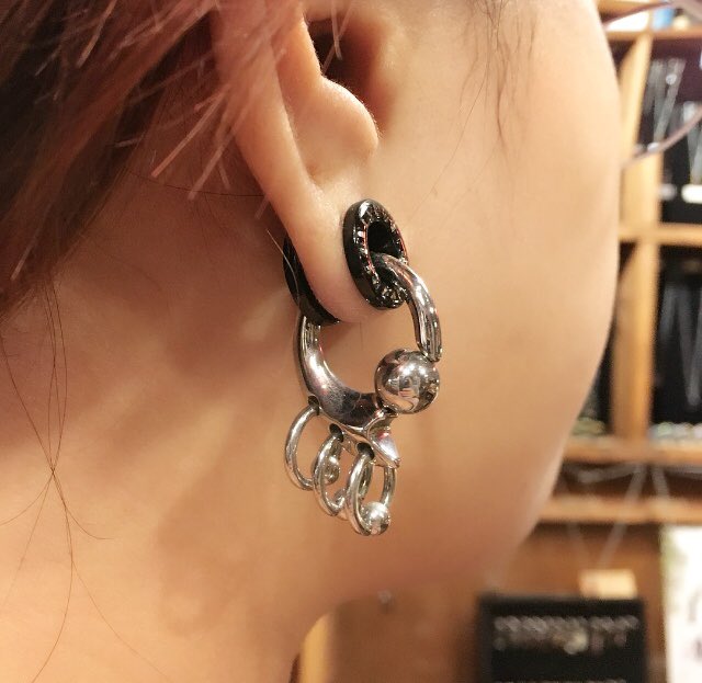 ボディピアス Redstar ボディピアスのお客様 8gホールトゥ 親子ビーズリング 内径14mm 00gのトンネルピアスに組み合わせました ホールトゥピアスは トンネルデザインと通すピアスによって見え方が変わります ホールトゥはバランスが重要です ボディ ボディピアス Redstar ボディピアスのお客様 8gホールトゥ 親子ビーズリング 内径14mm 00gのトンネルピアスに組み合わせました ホールトゥピアスは トンネルデザインと通すピアスによって見え方が変わります ホールトゥはバランスが重要です ボディ