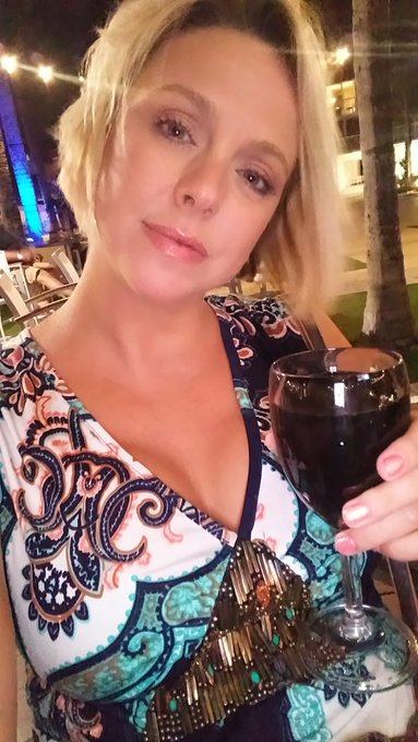 4 scenes and a 3 hour session later feeling good!😁 https://t.co/rfMoytjAk9<a href="/tag/metime"class="tags"><span>#metime</span></a>