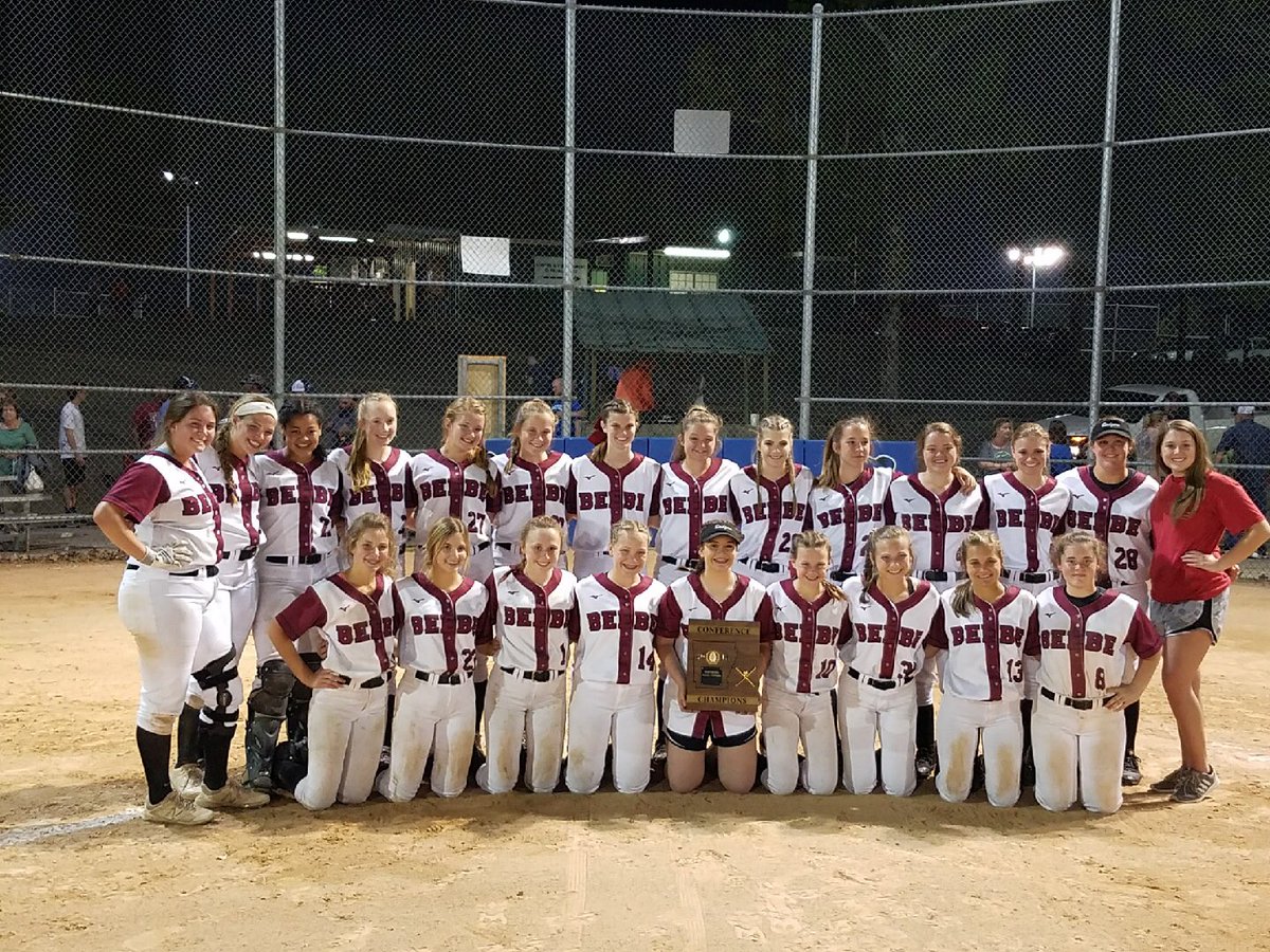 beebesoftball18's tweet photo. BACK TO BACK CONFERENCE CHAMPIONS!!!!!! WAY TO GO LADY BADGERS!!!! https://t.co/Hq5eW70tfv