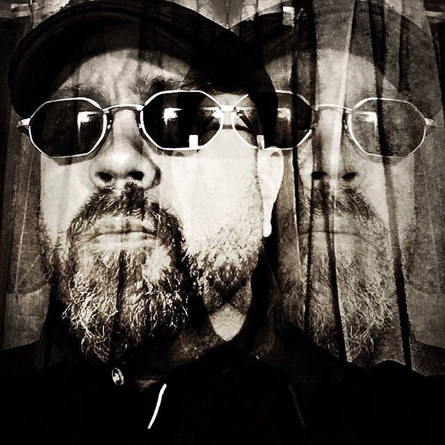 timm's tweet photo. Shaff/Sheff #imback #selfie #artistsoninstagram #okkervilriver #beginningtoseethelight #lens light #shadow #reflection #blackandwhite #bnw #instablackandwhite #insta_bw #bnw_society #bw_lover #photooftheday #bw #bw_society #bw_crew #insta_pick_bw #iro… https://t.co/lxDVnR0DTb https://t.co/iNzBFhfqWc