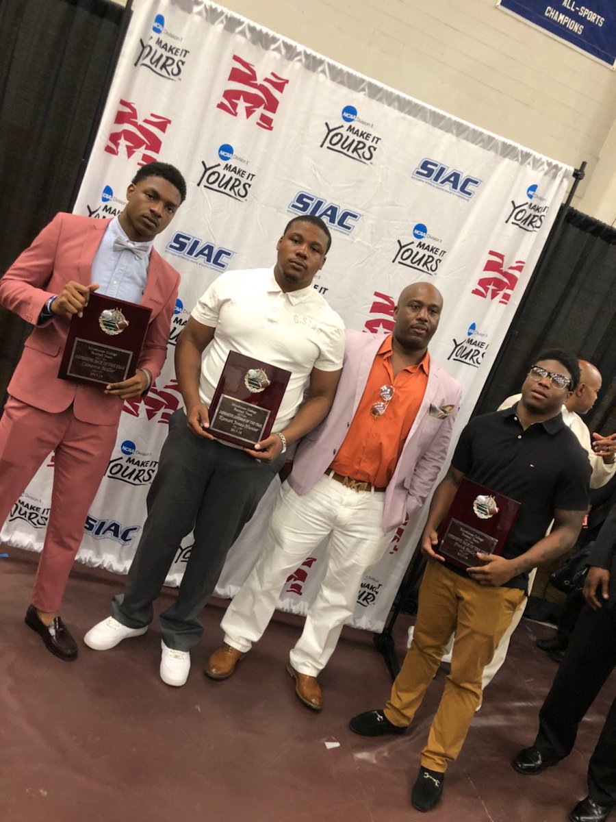 thecoach_thomas's tweet image. My 2017 recruits. Defensive back of the year, defensive lineman of the year, and offensive back of the year. Not too bad of a class. All impact guys in their first year. #biggerthingstocome #OURHOUSE