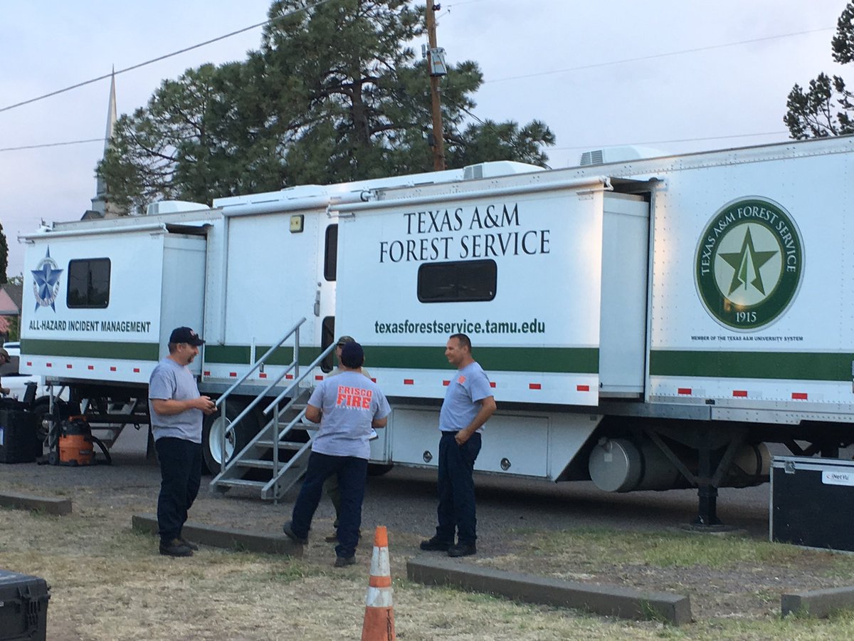 MurdochGreg's tweet photo. @NWSMidland Supporting state and local partners providing tactical fire wx DSS in Ft Davis #McDannaldFire #TAMFS https://t.co/Yo0POAuOVq