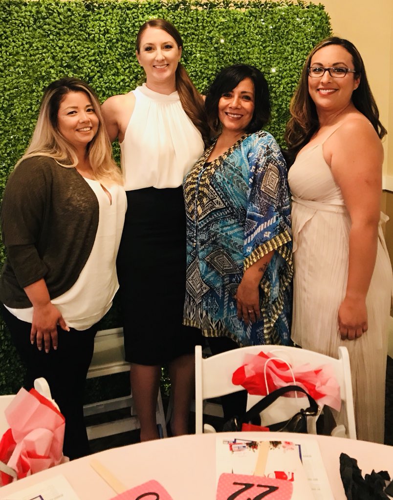 jmtowsley's tweet photo. #UPSers supporting our local community through Handbags For Hope #UPSers #WomenUnite #UPSGo #WeAreUPS #ieUnitedWay https://t.co/gMn9MyZQUZ