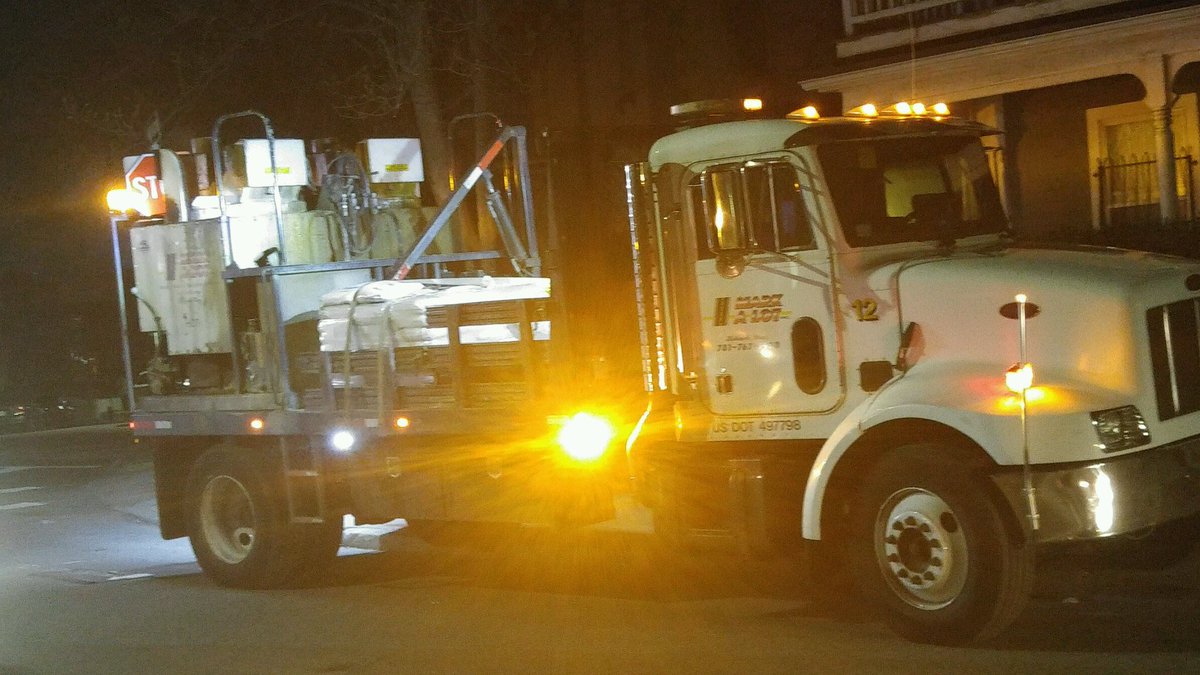 SAVEtheDearborn's tweet photo. Follow up to complaint about noise to @311 @ISDBoston @marty_walsh @bostonpolice Bright lights and loud noises Company working without permit and without police detail right now. Because that’s how it is in #Roxbury https://t.co/AwADVWYOWn