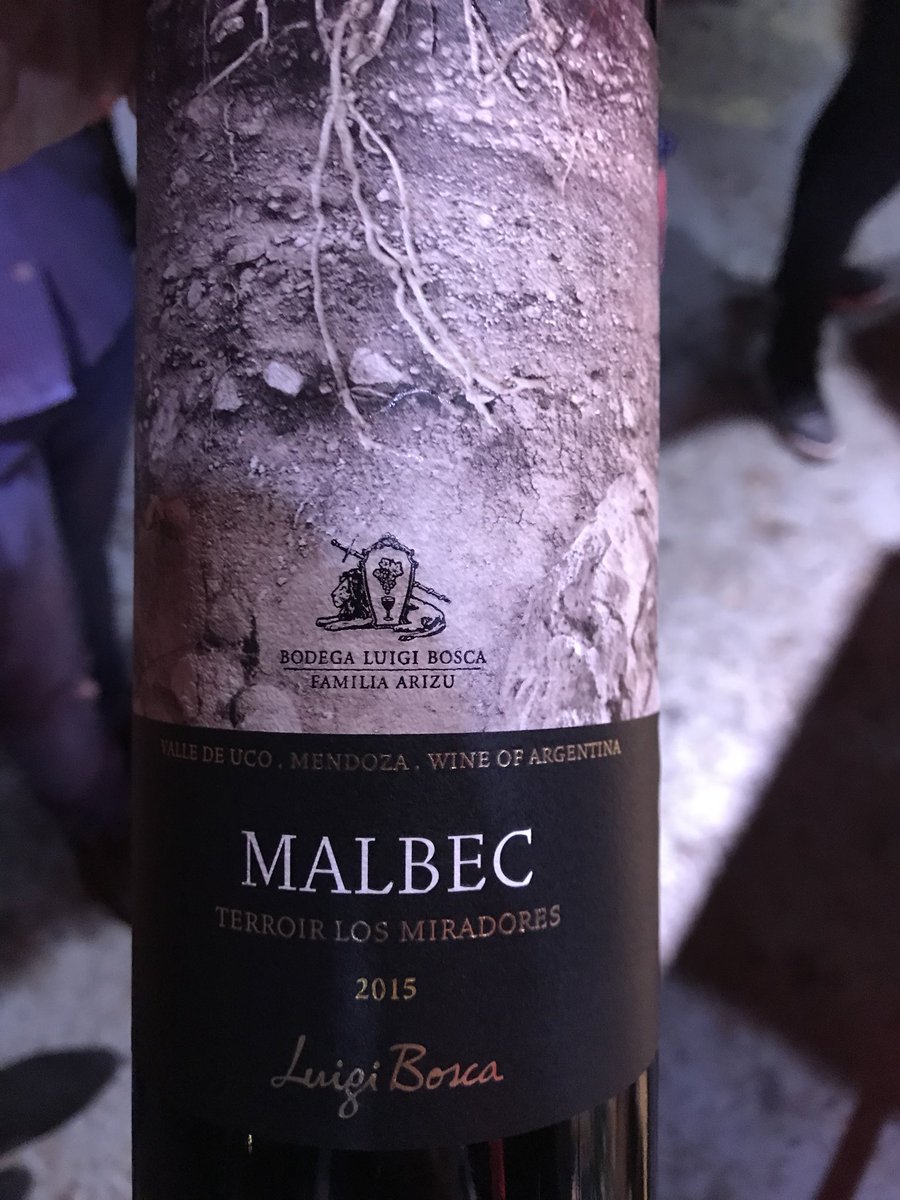 diazknel's tweet photo. Sorpresas que modernizan las líneas de @LuigiBoscaBodeg #EnjoyMalbec #WineHackaton https://t.co/q0dOo7bpAK