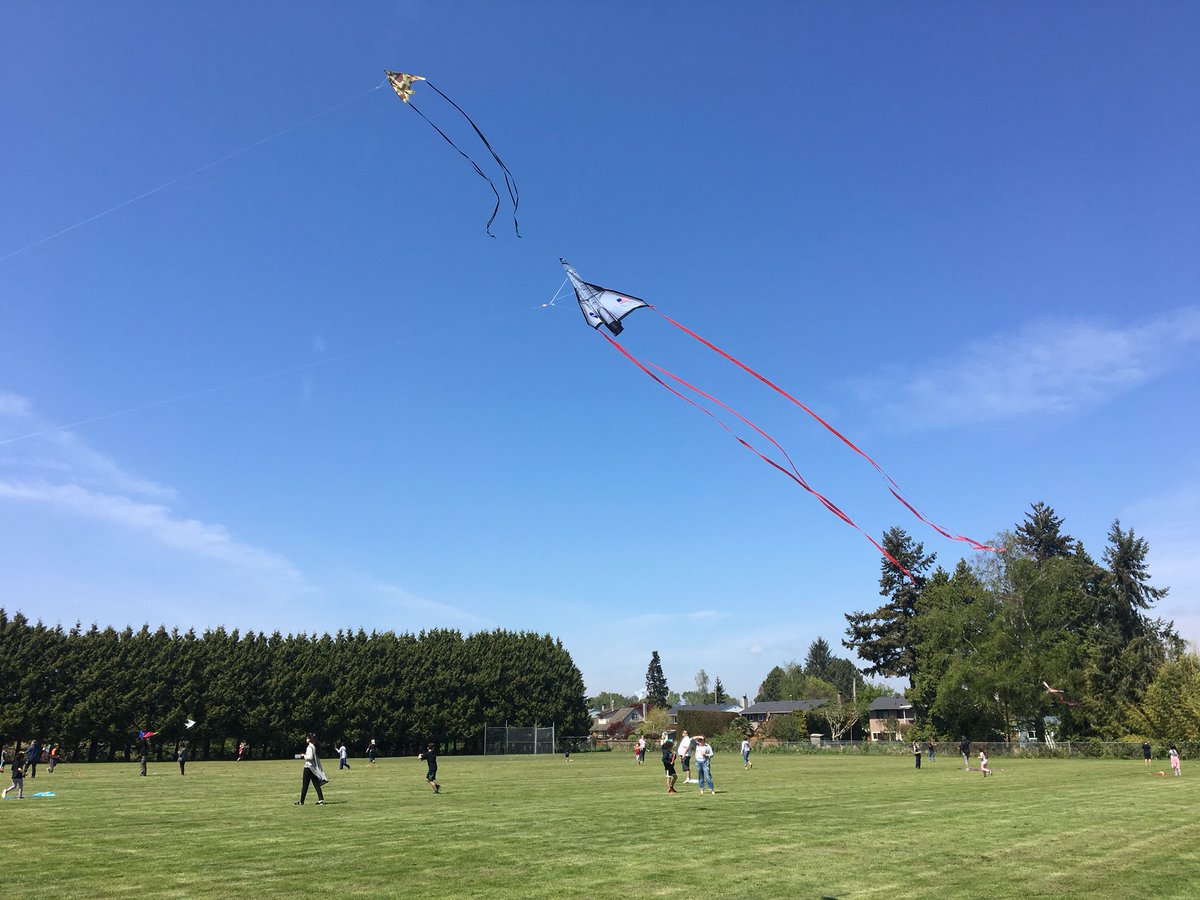 Kite day <a href="/PortGuichon/">Port Guichon</a> <a href="/deltasd37/">DeltaSchoolDistrict</a> is such an awesome family/community tradition