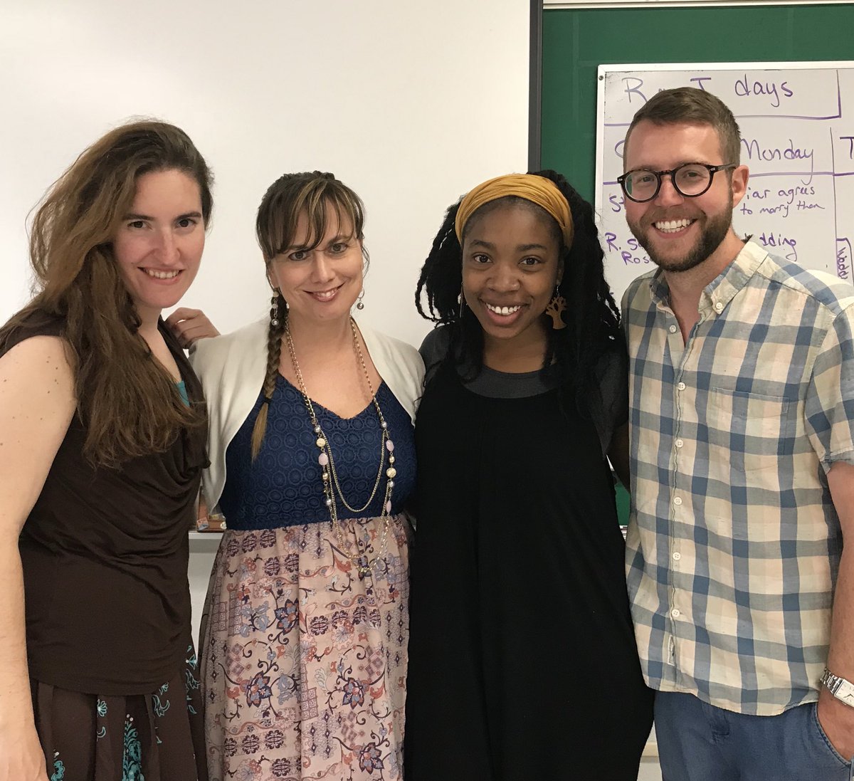 MzOlson8's tweet photo. @StoneSoupShakes in my classroom today!! ❤️❤️ https://t.co/7OCdTGindz