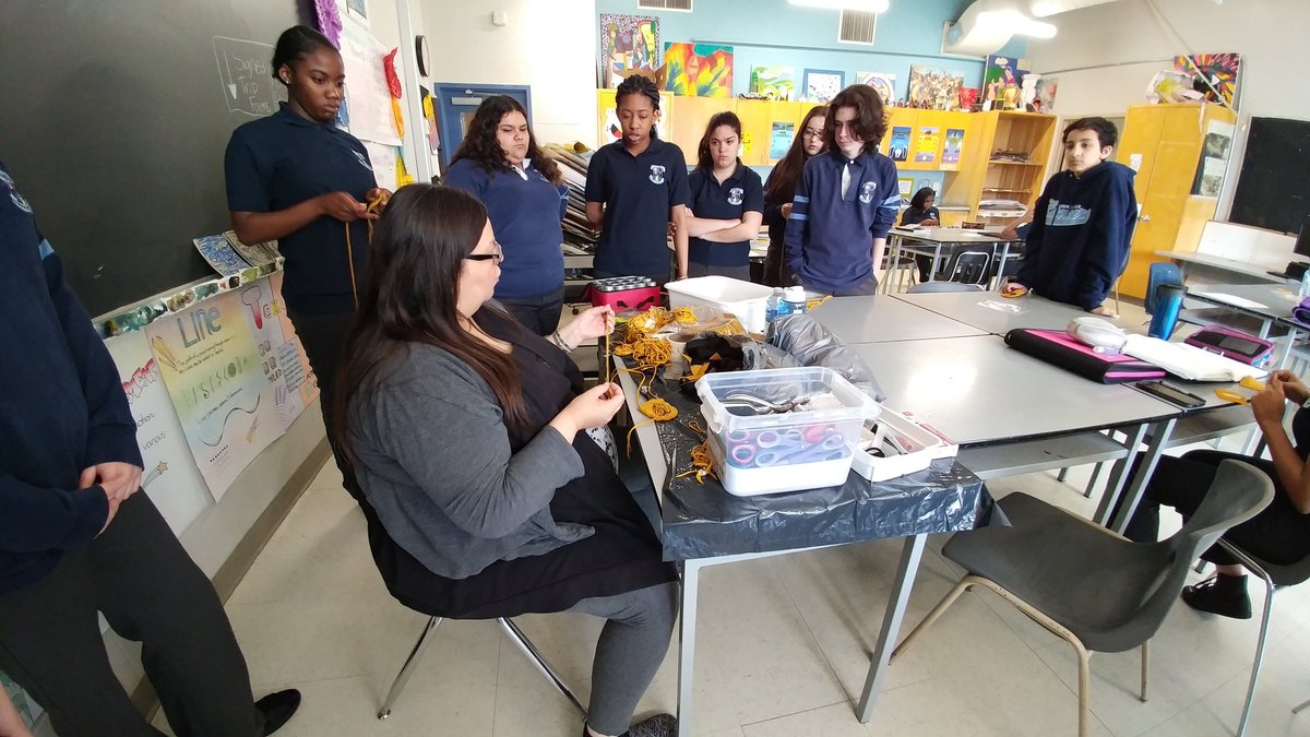 MsMierzwinski's tweet photo. A huge thank you to Indigenous Artist, Naomi Smith for teaching our @CardinalLegerSS NAC101 Art Students how to make medicine bags! #NoWordForArt #LegerArts #DPcollaborativecontributor @LegerArts @jodiesgot5 https://t.co/k4mQUBeAOJ
