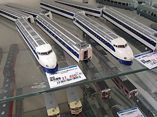 ユザワヤ 公式 神戸店では鉄道模型関連商品の処分セールを行っています 最大半額にてご奉仕中 商品は早い者勝ちです ぜひお越し下さい 詳細は神戸店まで ユザワヤ 鉄道模型 Nゲージ 鉄道