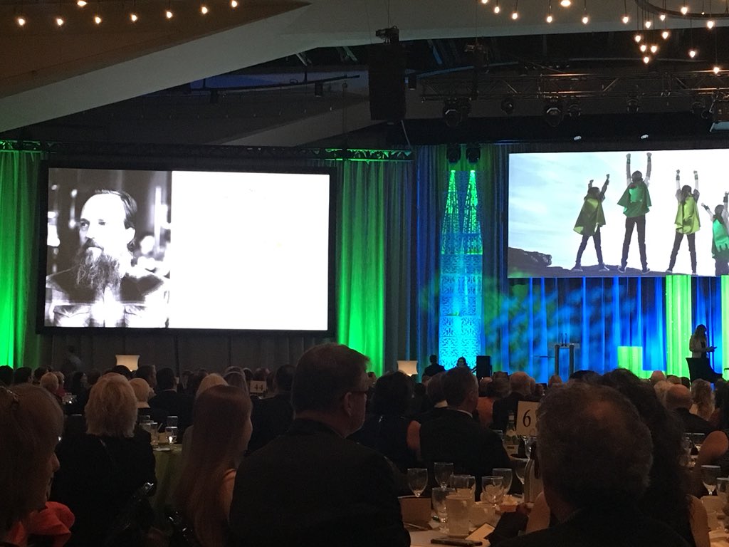 stephperilli's tweet photo. Easy going. Loves his neighbourhood and his family. Doctor. Getting it just right. Team. Caring for the people. Quirky. Congrats #GregZeschuk on this incredible honour. #beer #beerdiaries #bioware #ABHOF2018 #yeg @JA_NorthAlberta @CarrieADoll #ritchiemarket https://t.co/dcALz1lCkj