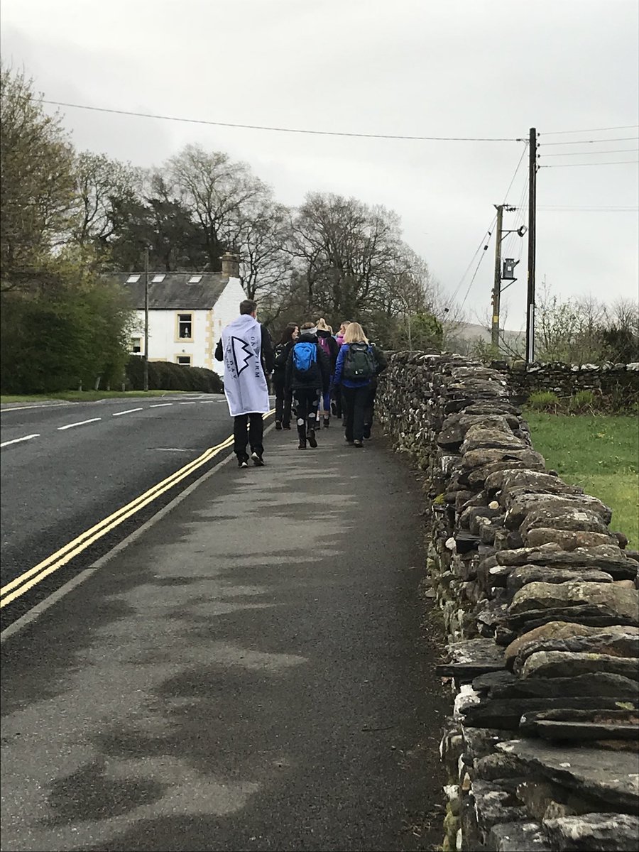 PwCYorksNE's tweet photo. And there off....good luck to our #Team3P walkers today taking on the #YorkshireThreePeaks in support of our #OneFirmOneDay charity day https://t.co/8SEbQ7eKLG