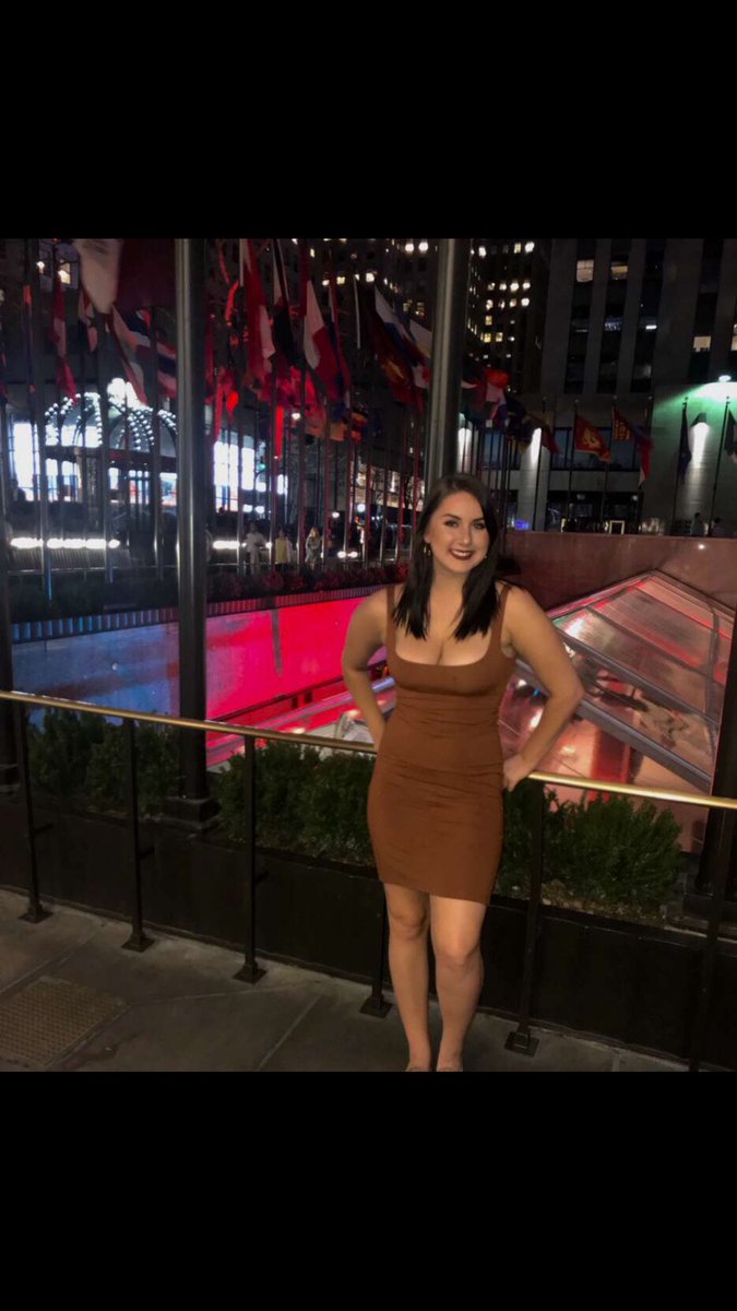 jaciiatarola's tweet photo. NYC https://t.co/hPAAPyTpOh