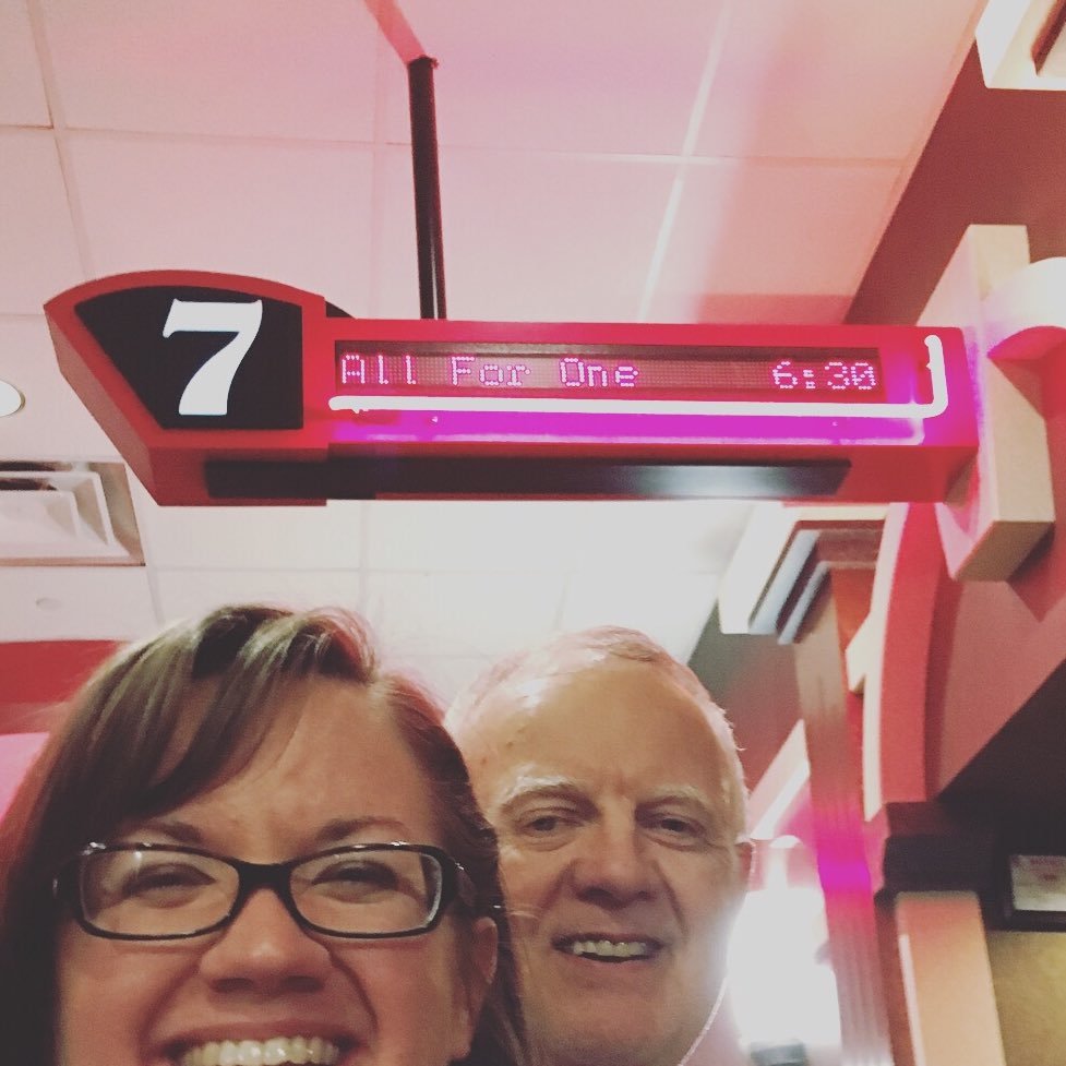 ohmylandsbecky's tweet photo. My dad & I had the BEST time at the @AllForOneFilm in Knoxville!!! I pretty much love pro cycling, & watching a movie about my favorite team @MitcheltonSCOTT at a theater in my hometown was pretty great. Thanks @ozDanJones for all you did. #AllForOneFilm #OGEROCKS #fruitNoats https://t.co/acv8mDHBA6
