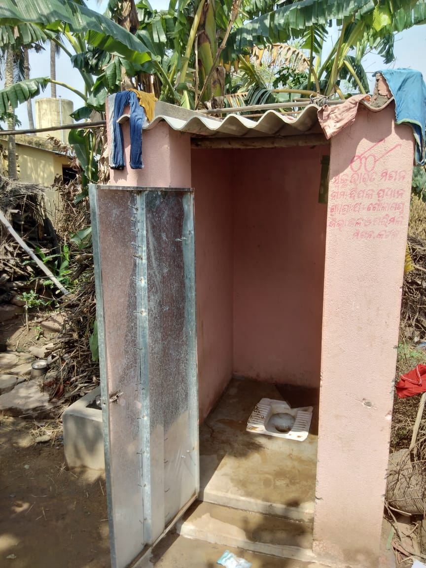 Verification of IHHL by BC in Kendupalli and Golaganda GP under Banki Block of Cuttack District. #ZSBP #SwachhBharat #SBMOdisha <a href="/Cuttack_zsbp/">Swachh|Cuttack</a> <a href="/sbmodisha/">SBMODISHA</a> <a href="/swachhbharat/">Swachh Bharat Mission - Grameen</a> <a href="/paramiyer_/">Param Iyer</a> @odisha_zsbp <a href="/tatatrusts/">Tata Trusts</a> @roopamishra77 <a href="/PRDeptOdisha/">Panchayati Raj and Drinking Water Department</a>