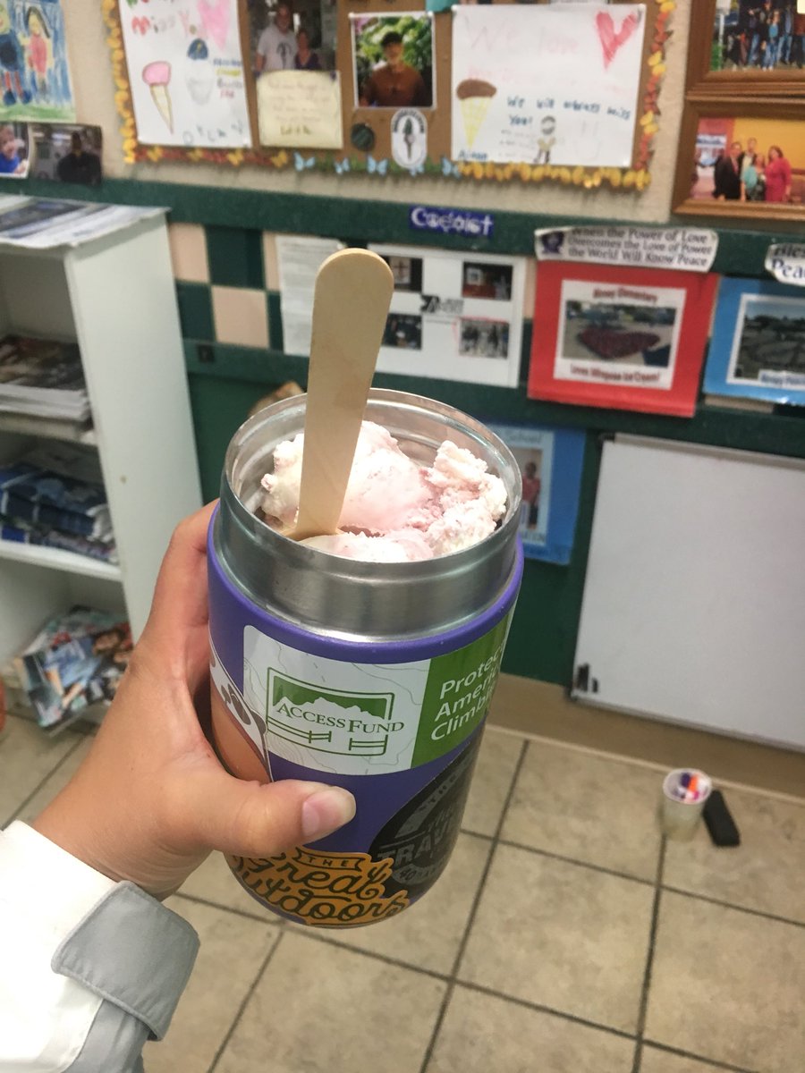 candaceschu's tweet photo. just another reason why @MariposaIC is my favorite🍦spot 1) filled up my @HydroFlask food flask 2) wooden compostable spoons 3) homemade deliciousness for the community #supportlocal #icecreameverydamnday #unexpectedrefreshment https://t.co/3Co9bHnPX4