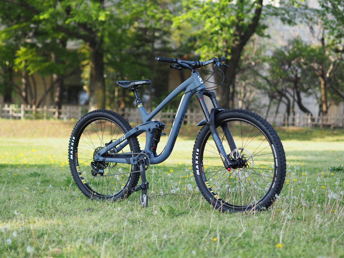 rmwoodworks's tweet image. 先月納車になりましたprocess 153al
予想より重い！
#kona #konabikes #process153 
#ダウンヒルバイク #フルサス 
#chromag