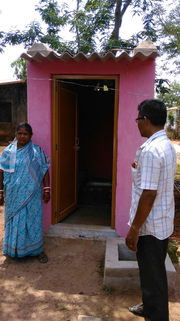 Verification of IHHL by BC under Barang of Cuttack District. #ZSBP #SwachhBharat #SBMOdisha <a href="/Cuttack_zsbp/">Swachh|Cuttack</a> <a href="/sbmodisha/">SBMODISHA</a> <a href="/swachhbharat/">Swachh Bharat Mission - Grameen</a> <a href="/paramiyer_/">Param Iyer</a> @odisha_zsbp <a href="/tatatrusts/">Tata Trusts</a> @roopamishra77 <a href="/PRDeptOdisha/">Panchayati Raj and Drinking Water Department</a>