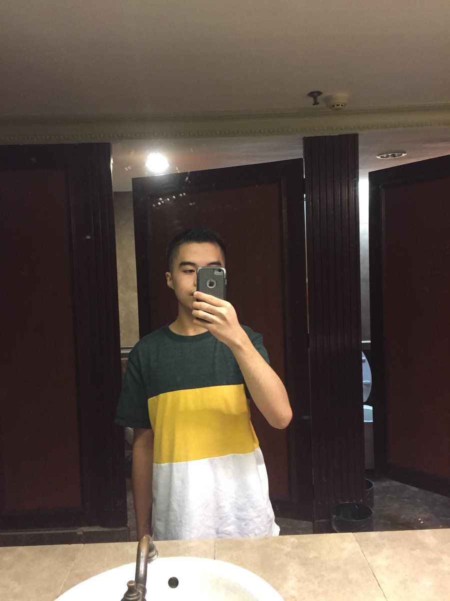 mont_gio's tweet image. Part 2 hotel comfort room selfie #comfortroom #selfie #latepost