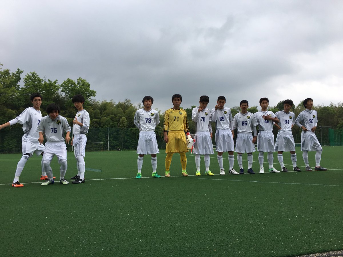 草津高校サッカー部 試合結果 5月3日 木 滋賀学園g 2部リーグ Vs滋賀学園 2 1 江畑 西山 村井 中村 草津高校サッカー部 試合結果 5月3日 木 滋賀学園g 2部リーグ Vs滋賀学園 2 1 江畑 西山 村井 中村