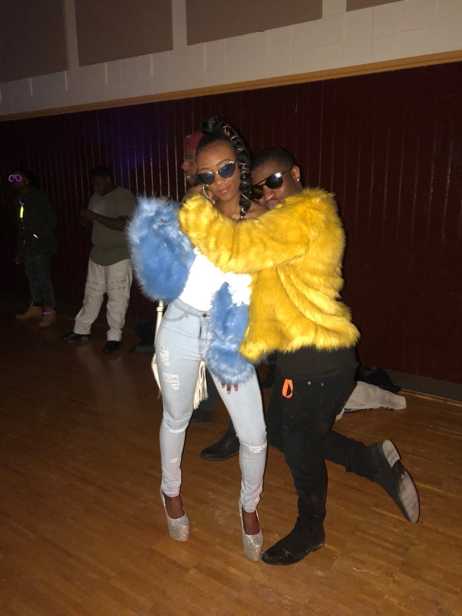 Jesuvier_'s tweet photo. I’m gonna miss my mother 😭 @__JustWaitOnIt she’s my favorite person at central and I don’t wanna separate but we have to so we can come back together and be those power son and mother 😩🧡 #letsgetdismoney https://t.co/kP5l0PS2Ww