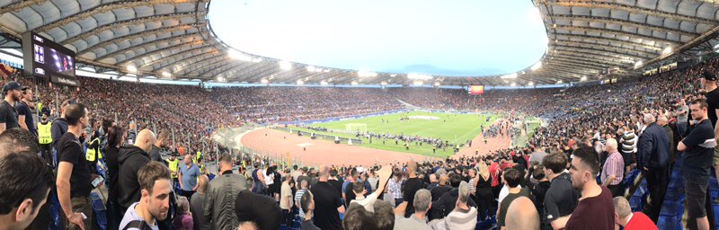 SimonMouncher's tweet photo. Allez allez allez #LFCROMA https://t.co/jsQAVWdsaT