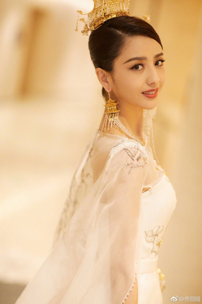 bitnaneun's tweet photo. #TongLiya #佟丽娅 https://t.co/Jc6ie84go7