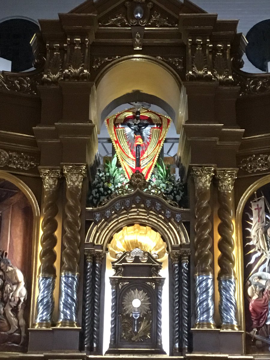 LumbaFranz's tweet photo. Dutung a Krus Imahe ning Lugud, Ganaka, at Kaligtasan.

Manatili tang maka kapit keng keyang Krus bang etamu mu maging matagumpe nune maging mas BUNGA.

#VIVA #vivaapu #vivaapungstocristo #pacalulu #mabunga Happy Fiesta https://t.co/5ddxQd9y2a