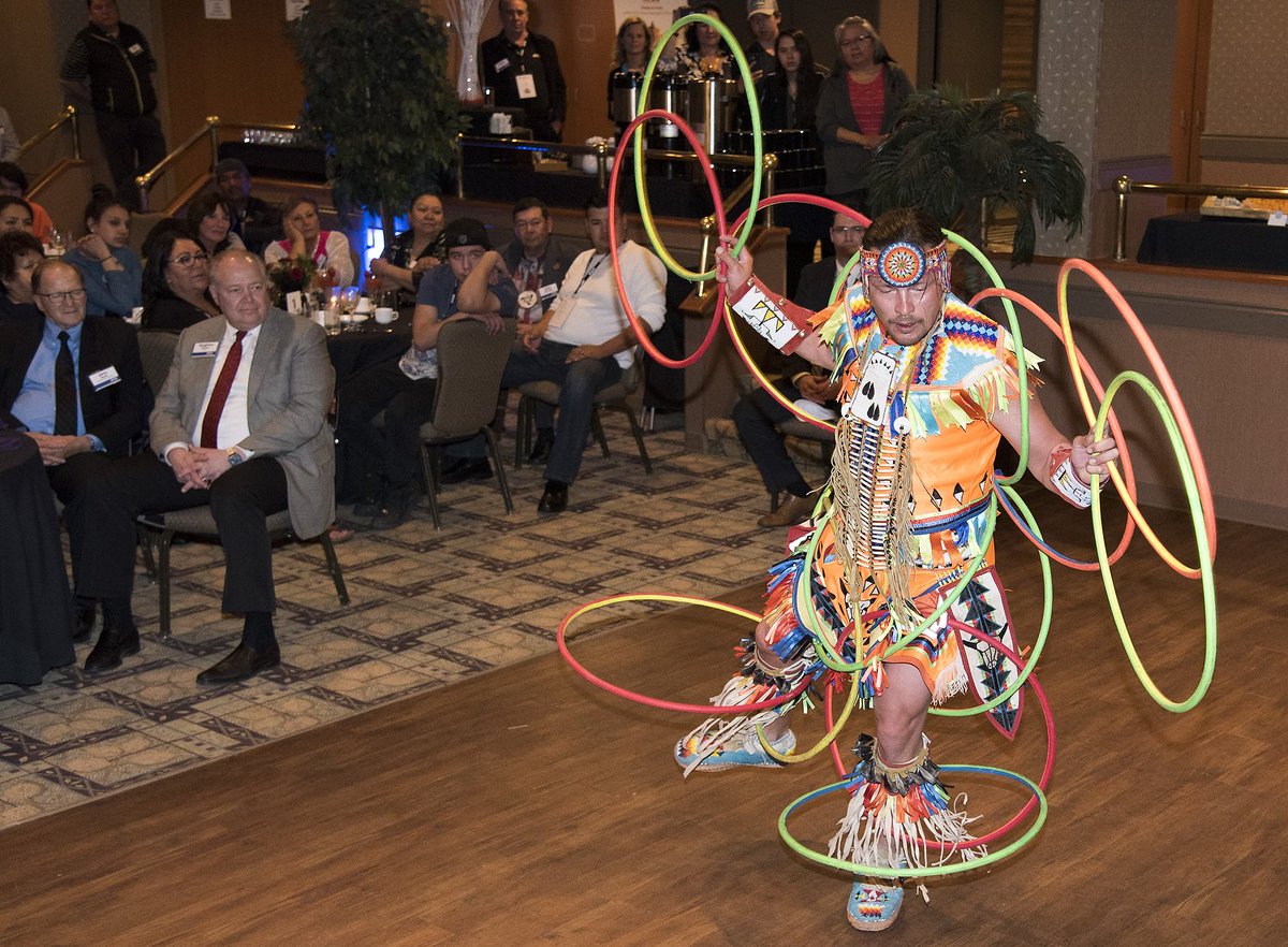 ATCO's tweet image. A fantastic close to the Opening Ceremonies of our Indigenous Youth Leadership &amp;amp; Career Development program with a mesmerizing performance by @DallasArcand1 #YEG ow.ly/WZHO30jO89Z